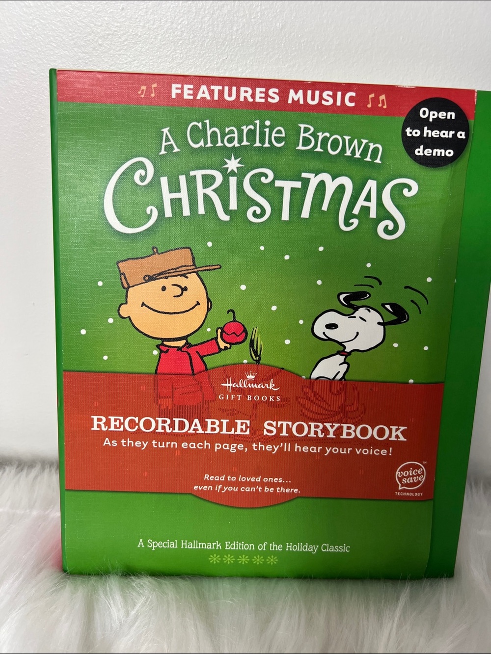 Hallmark Charlie Brown Christmas Recordable Storybook - Green & Red